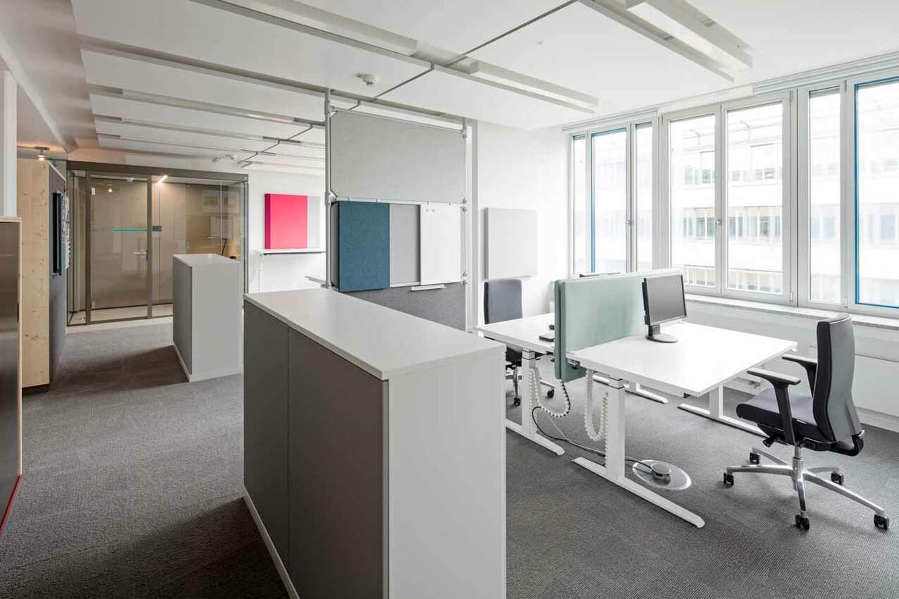 smart office multispace with room in room