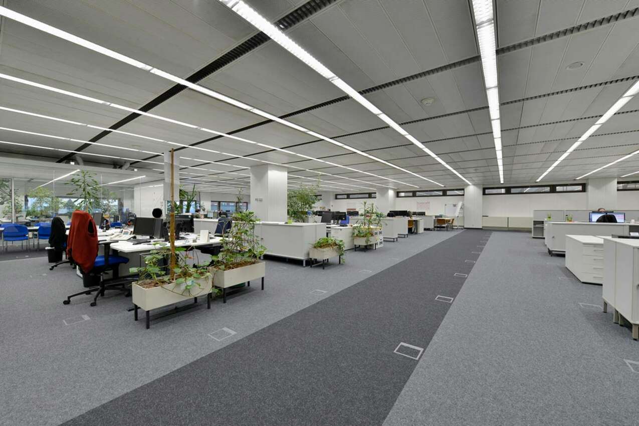 open space ravitalisiert open space mit Raum in Raum Einheit