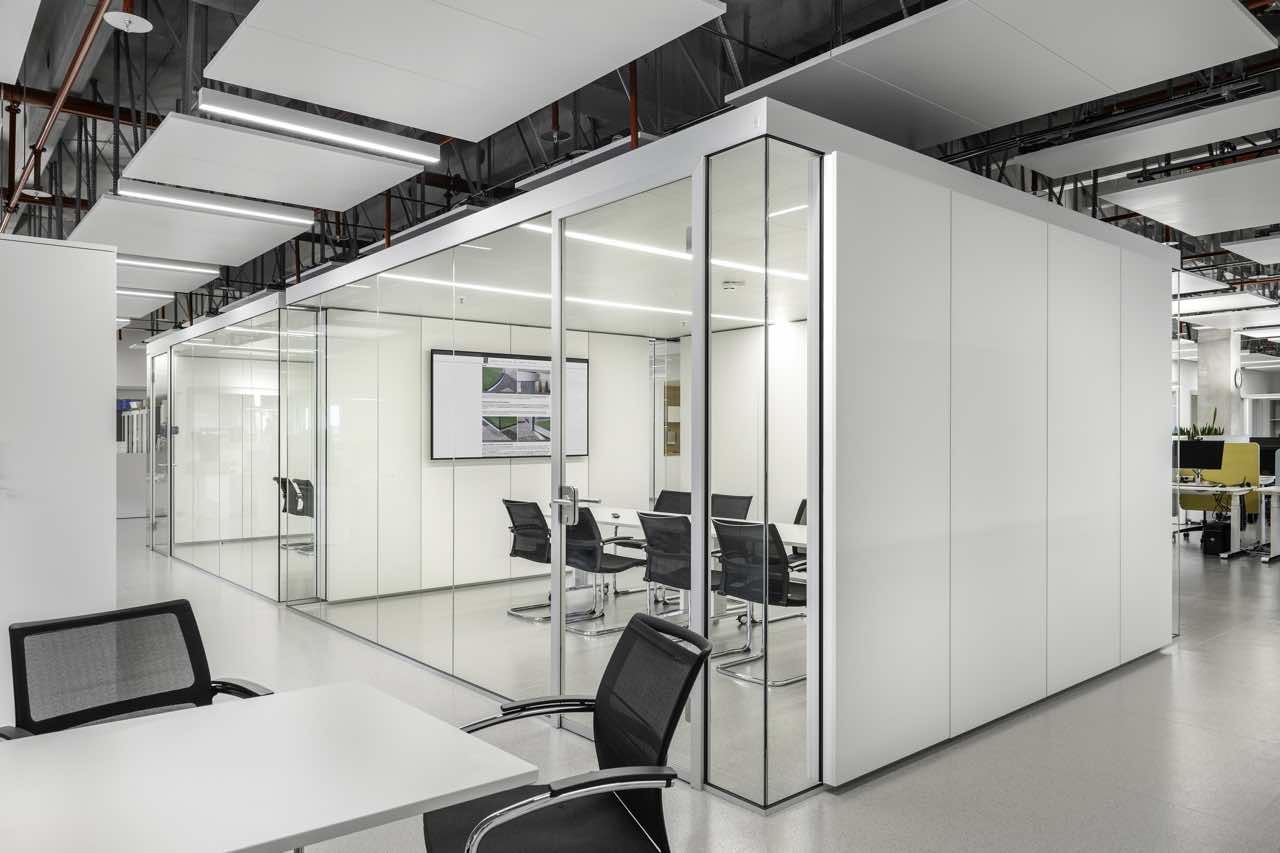 Meetingbox angeschlossen an Brandschutzanlage Meetingbox mit Brandschutzkomponenten