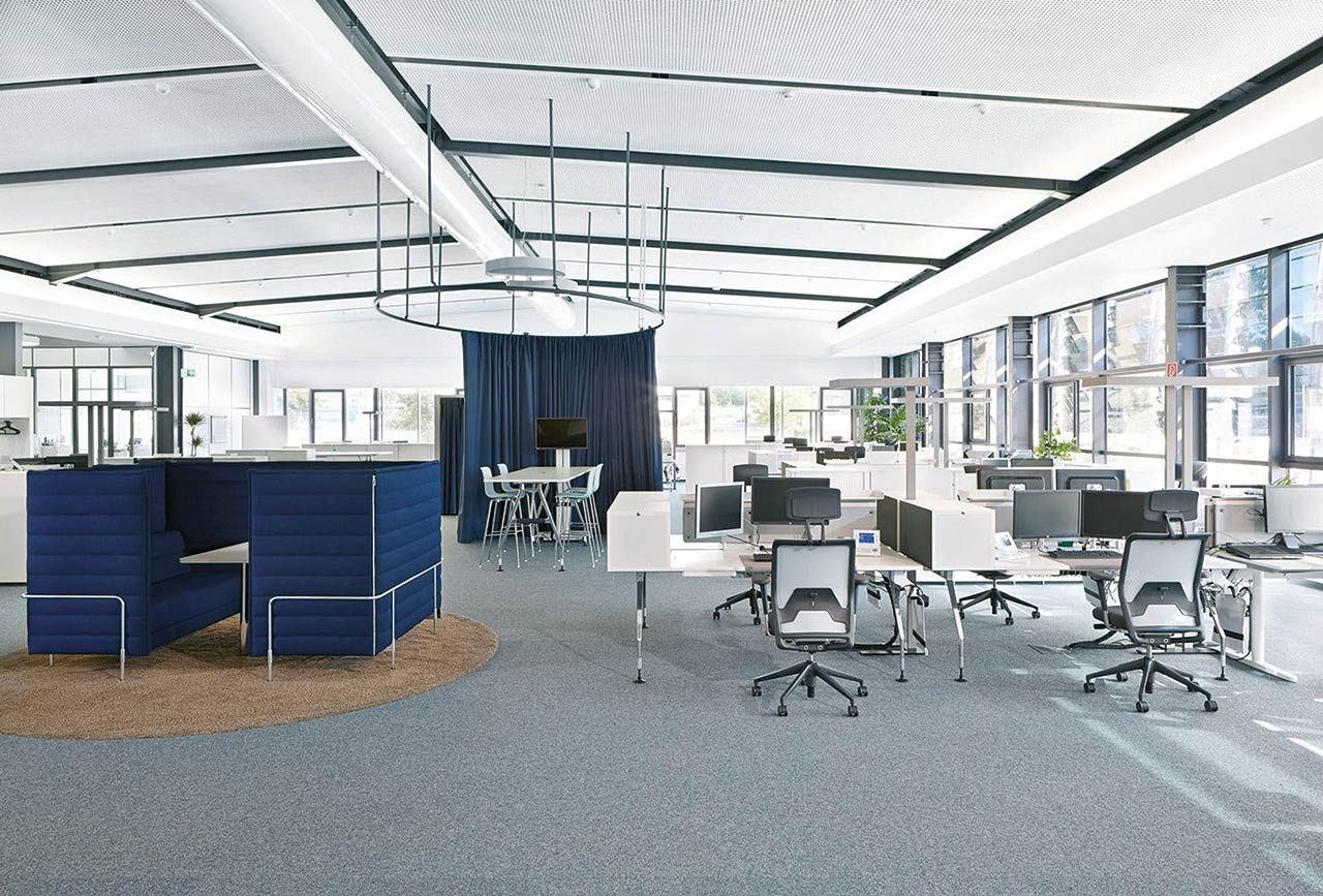 Akustikvorhang optimiert open space