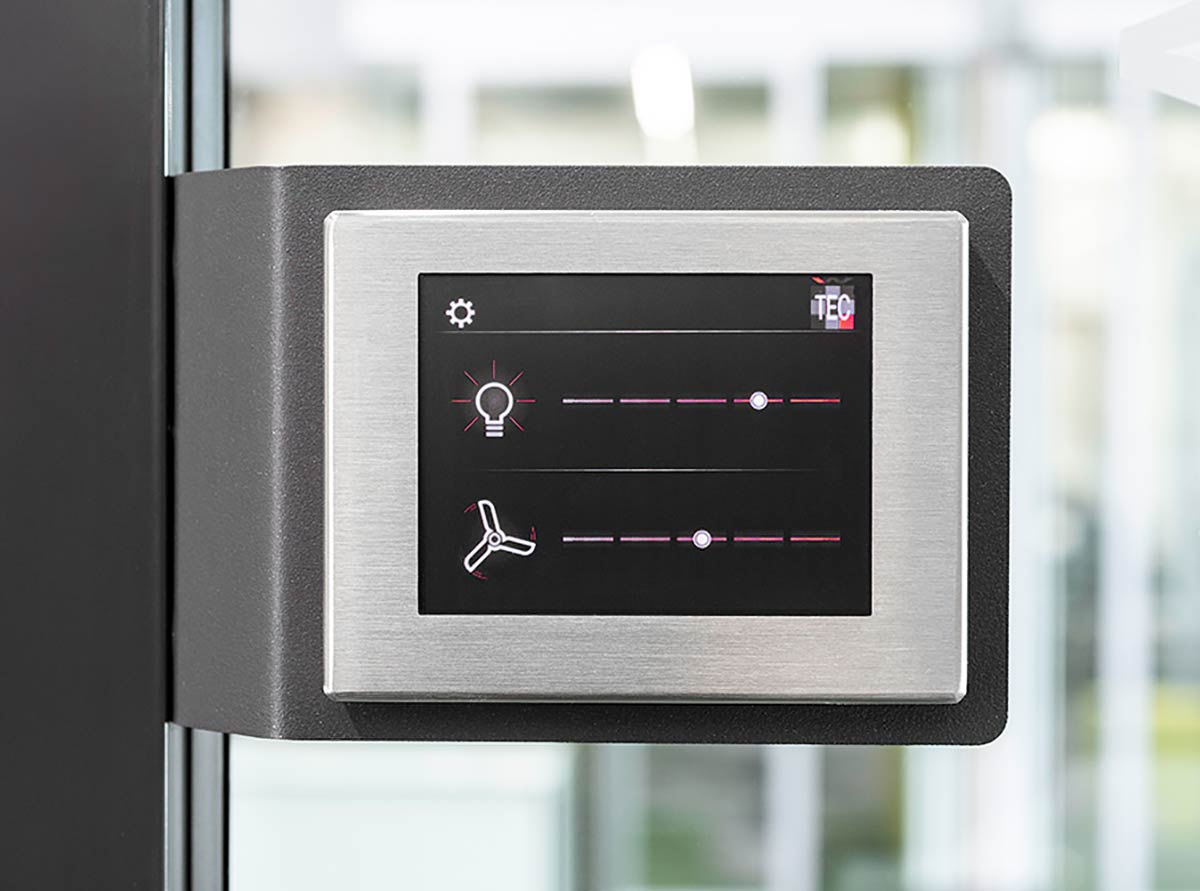 Control panel on frame for vetroCUBE system